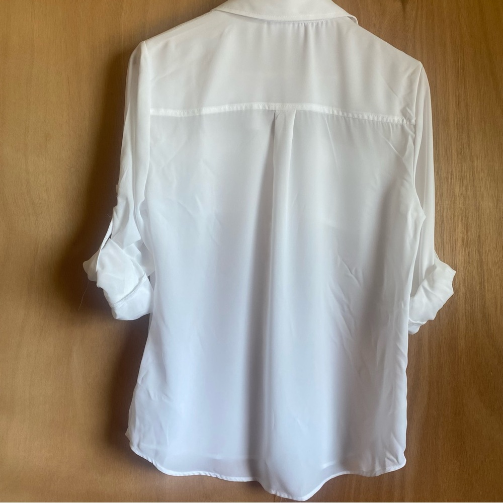 white blouse, New York & Company, NWT size Medium - Picture 2 of 3